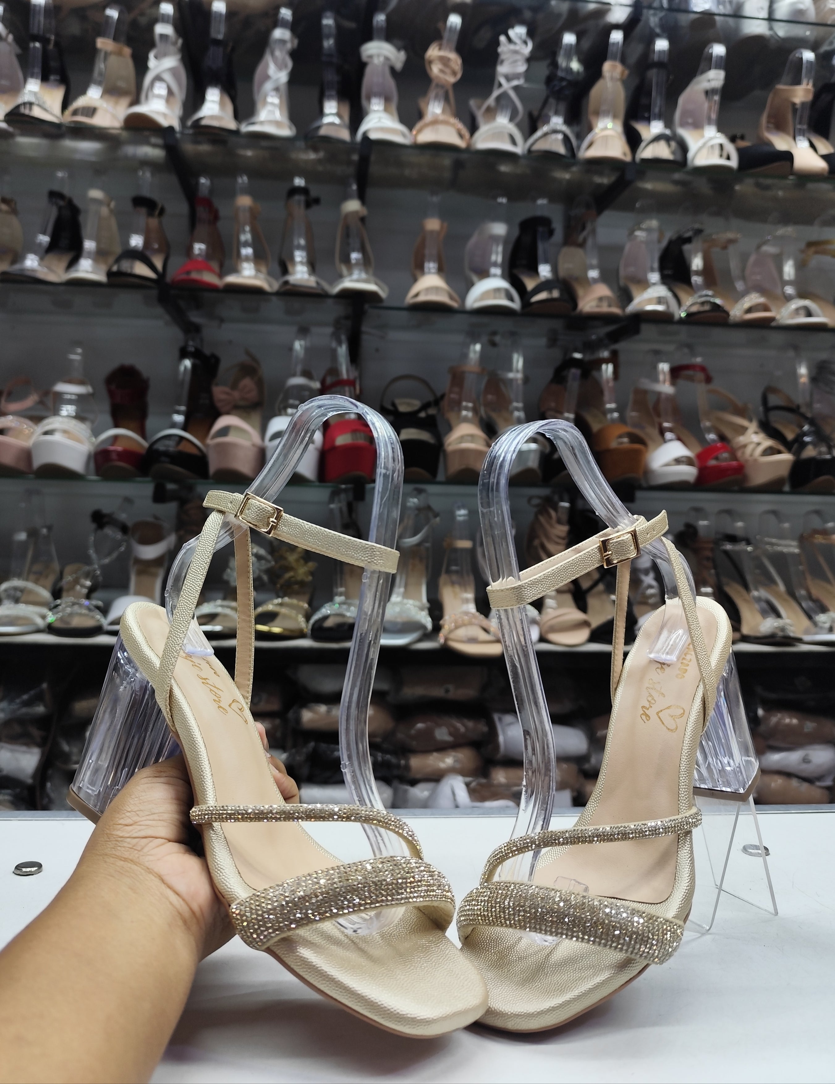 Tacón cristal con brillos💖
